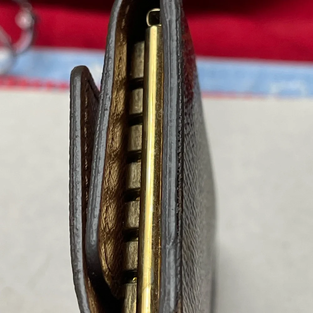 Louis Vuitton Monogram Multicles Key Case - Picture 5 of 15